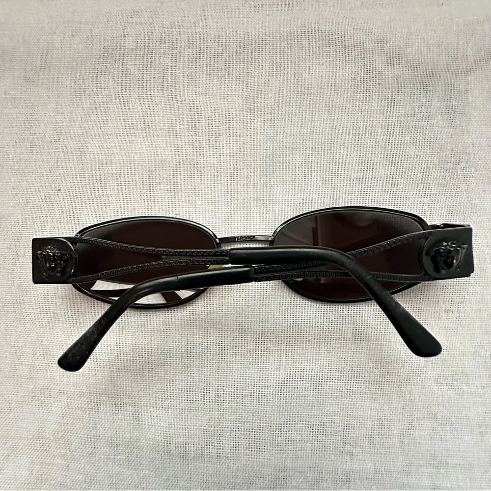 Vintage Gianni Versace Authentic Medusa Black Metal Sunglasses X48